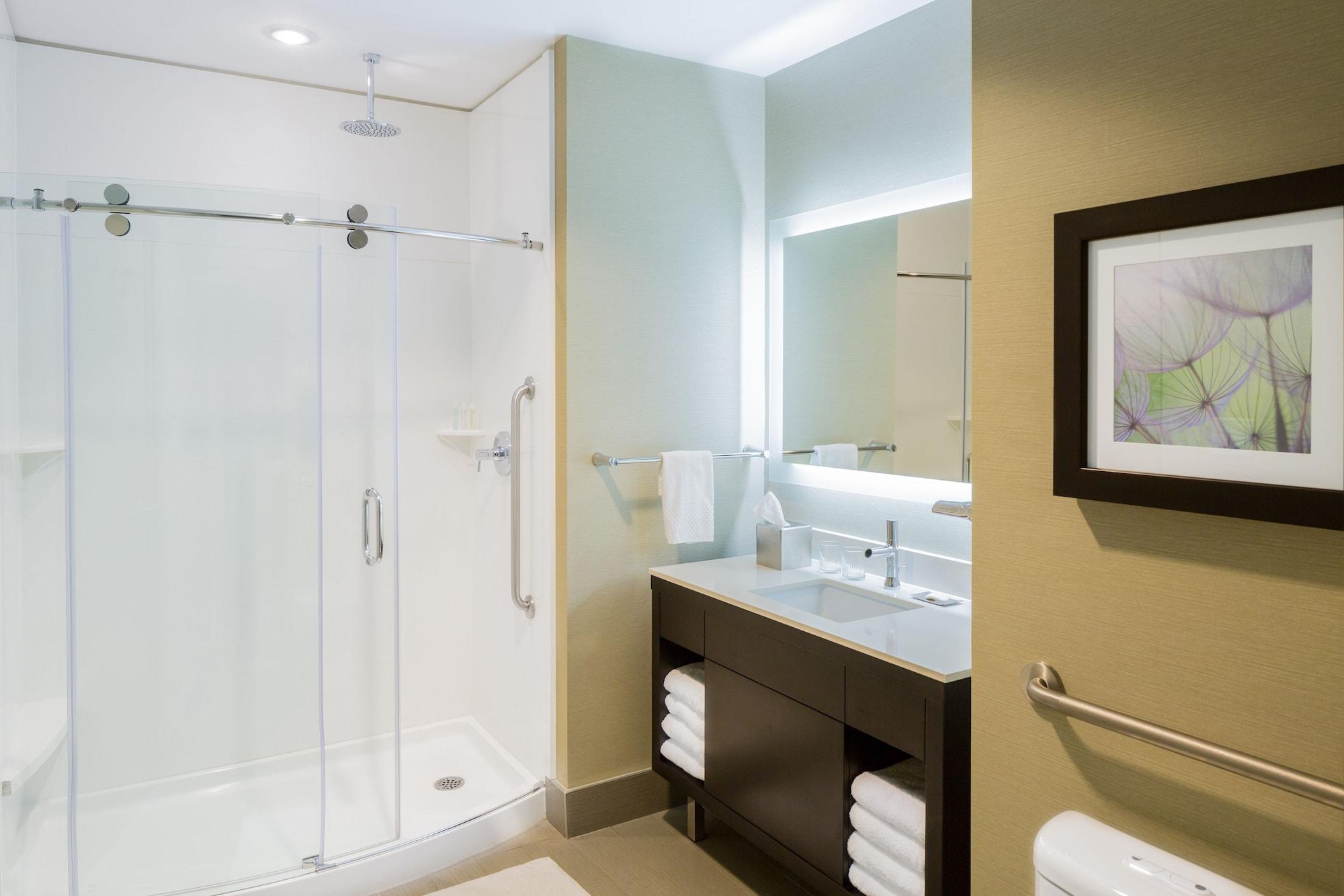 The Hollis Halifax - A Doubletree Suites By Hilton Zewnętrze zdjęcie