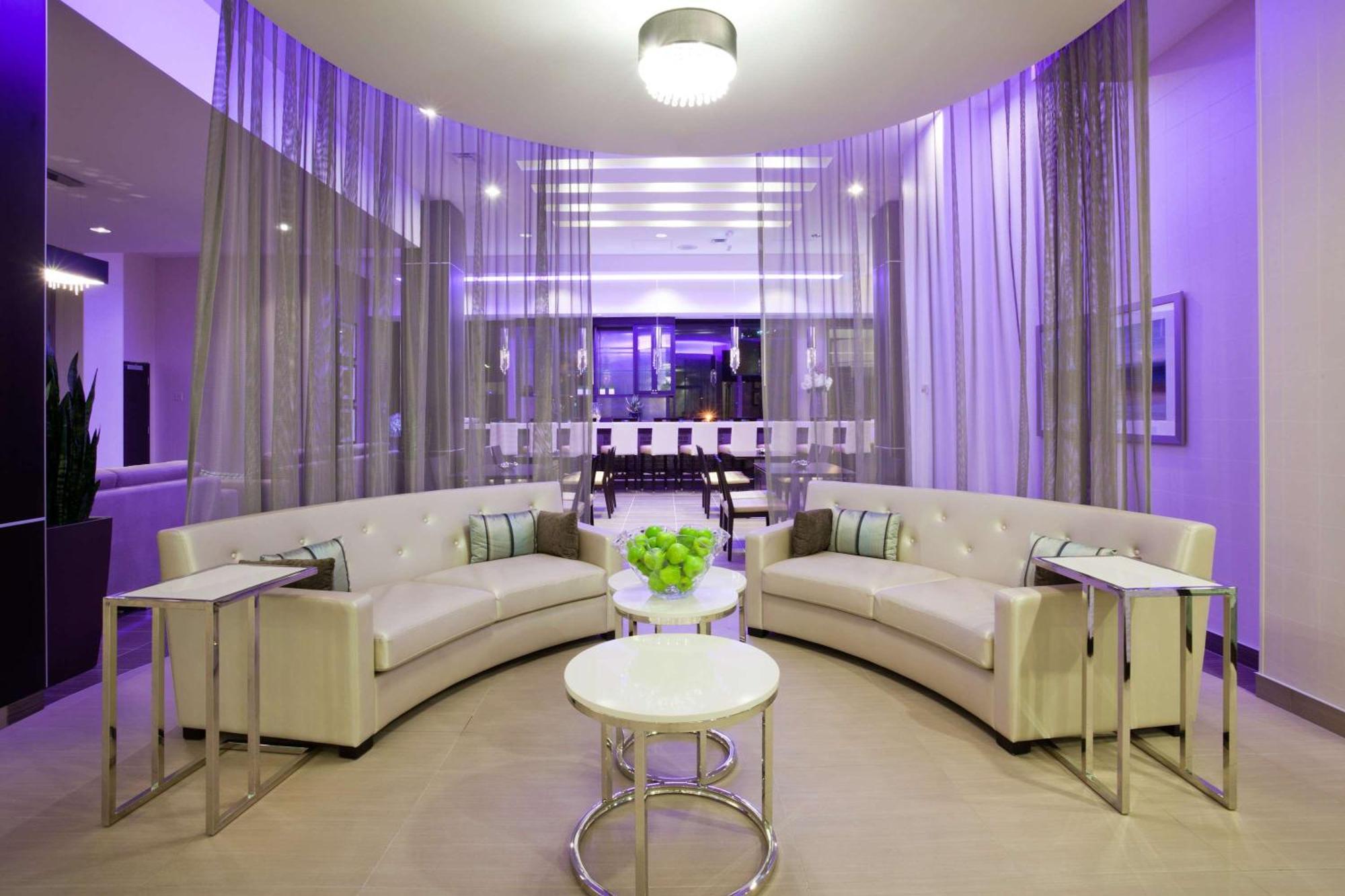 The Hollis Halifax - A Doubletree Suites By Hilton Zewnętrze zdjęcie